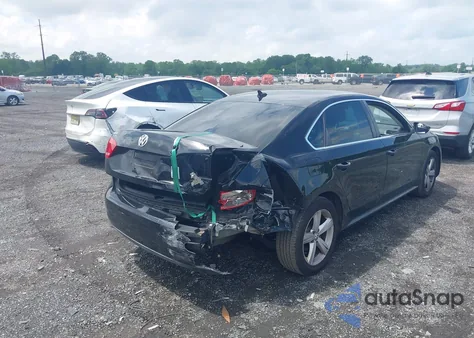 2012 Volkswagen Passat 2.5L Se из США, поврежденный, VIN 1VWBP7A3XCC070451